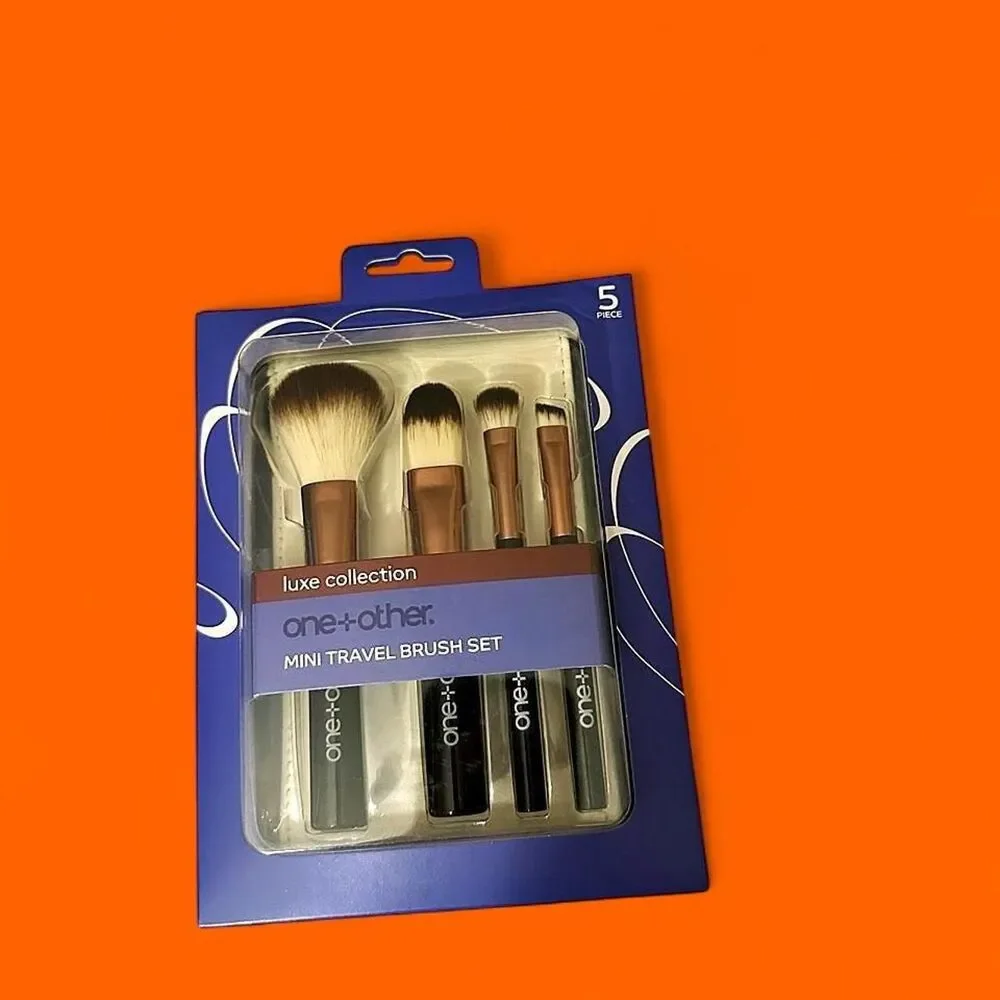Five-Piece Beauty Blender and Brushes Bundle!